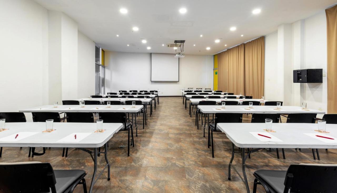 Pop Art Hotel Clc Mamonal Cartagena Екстериор снимка